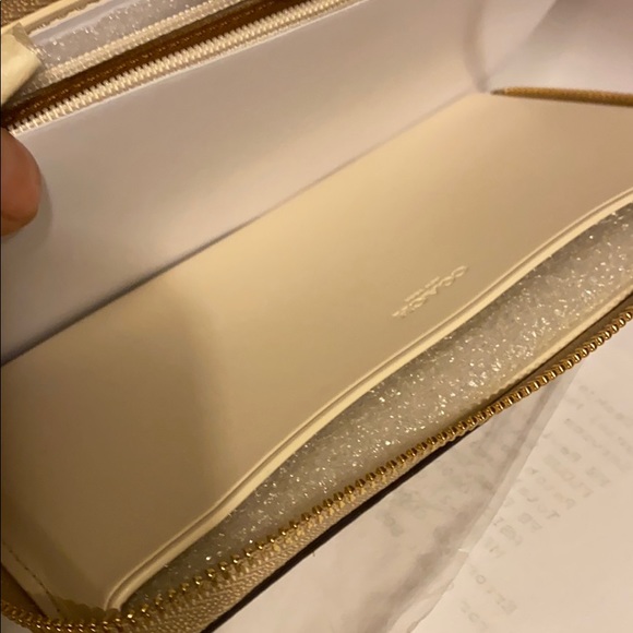 Coach Large Phone Wallet In Signature Canvas LIGHT - Picture 12 of 16